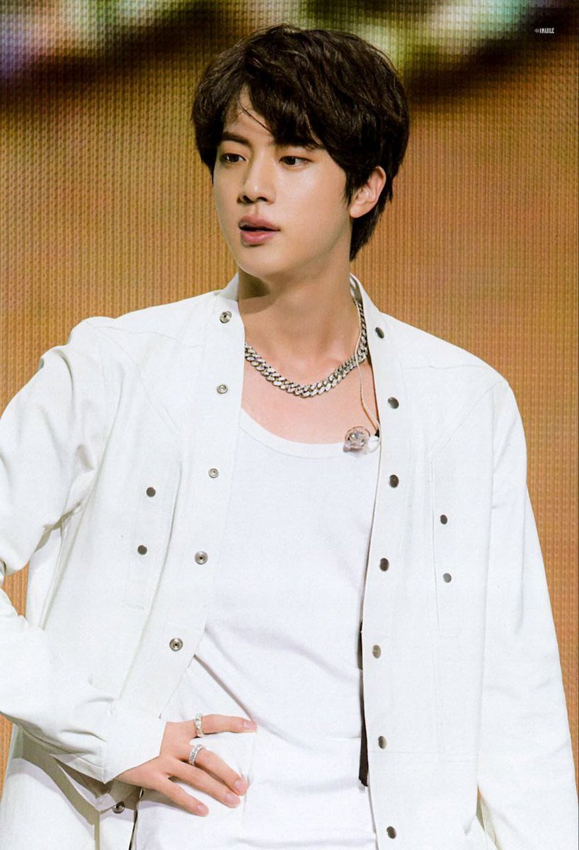 DANIIPALLARESM's tweet photo. #진 #Jin #햄조교 #언제봐도잘생겼진 Feliz cumpleaños al mayor mas bonito 😍 deseo que se cumplan todos tus sueños, que sigas siendo esa hermosa persona, pasa un feliz dia te lo mereces🥳 @bts_bighit @BIGHIT_MUSIC @BTS_twt #JINDAY #HappyJinDay #HappyBirthdayJin https://t.co/KF6r35SPQb