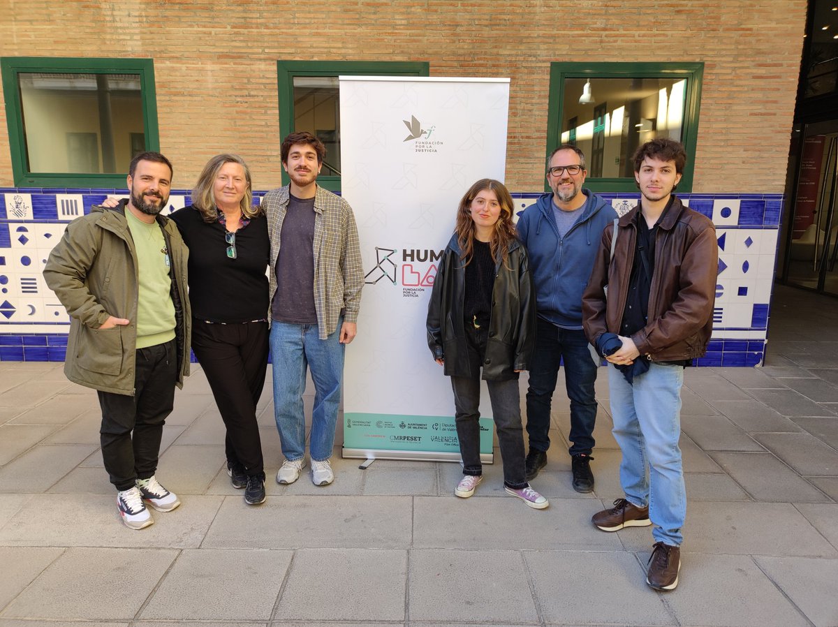HumansFest's tweet photo. #HumansLab 🎬 Nuestra 1ª edición ha terminado con un encuentro con productoras valencianas 👉 Pitch sobre cada proyecto frente a Giovanna Ribes de @tarannafilms y @rafamoles de @suicafilms, que han ayudado a perfilar las propuestas 👌 ¡Gracias por vuestro tiempo y atención! 🖤 https://t.co/J5yn7DKQ78