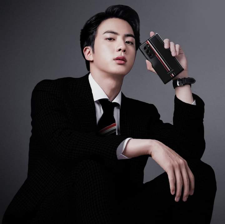 Happy Birthday, to our brightest moon💜🎂 please be safe and healthy always,my Seokjin♡
<a href="/BTS_twt/">방탄소년단</a> <a href="/bts_bighit/">BTS_official</a>