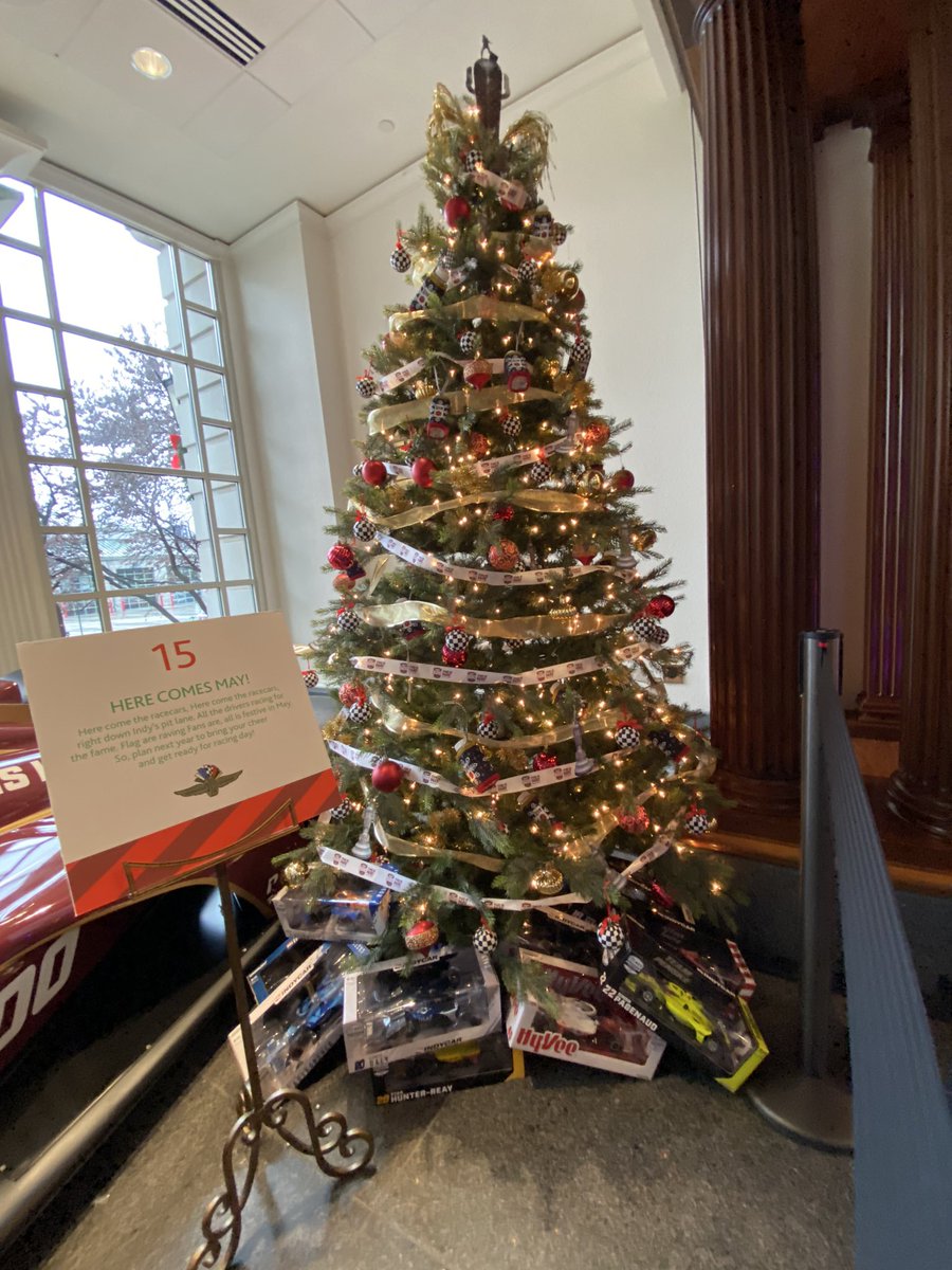 Indy_Aimee's tweet image. If you haven’t yet, make sure you visit the #FestivalOfTrees at @IndianaHistory this holiday season and vote for your favorite tree. Here’s my favorite! @IMS