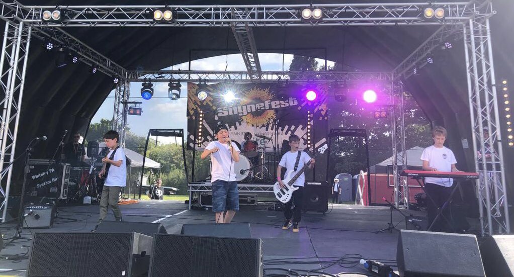Throwing it back to the summer when the boys lit up @shynefest! See them heat things up again on Friday night @cranleigharts: cranleigharts.org/event/open-mic…