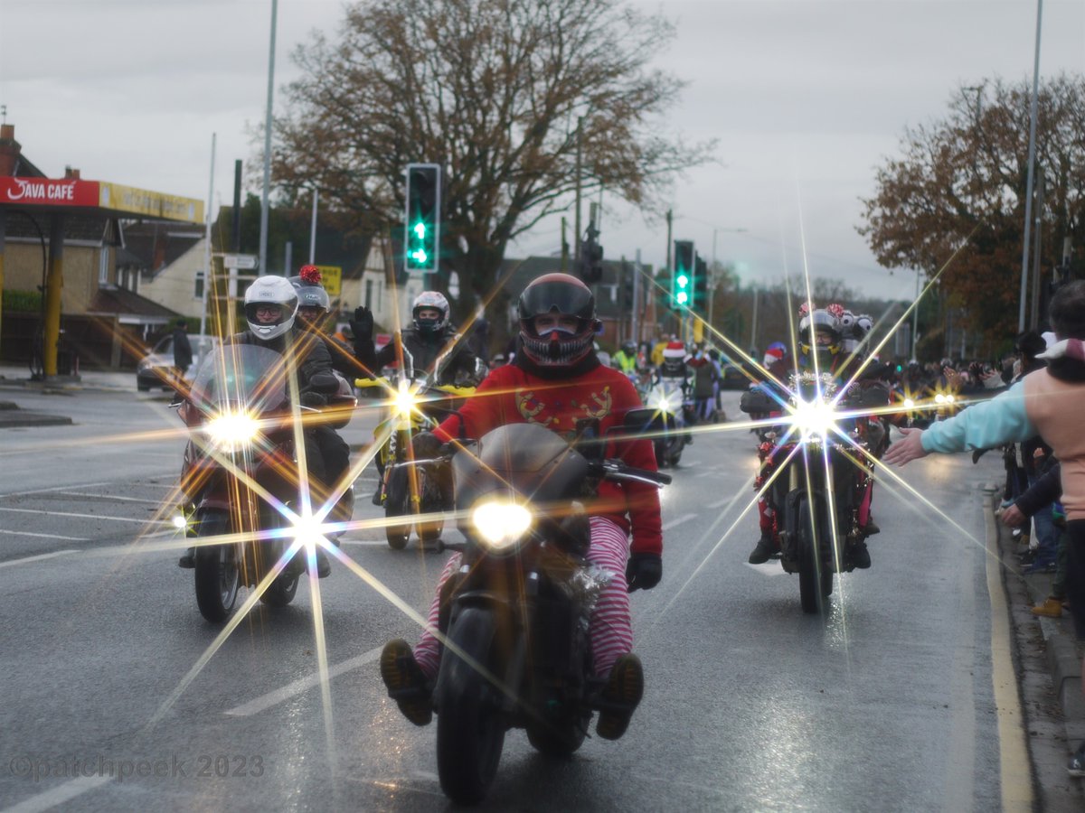 PatchPeek's tweet photo. #readingtoyrun #wokingham #toyrun https://t.co/R4zD8HEtso