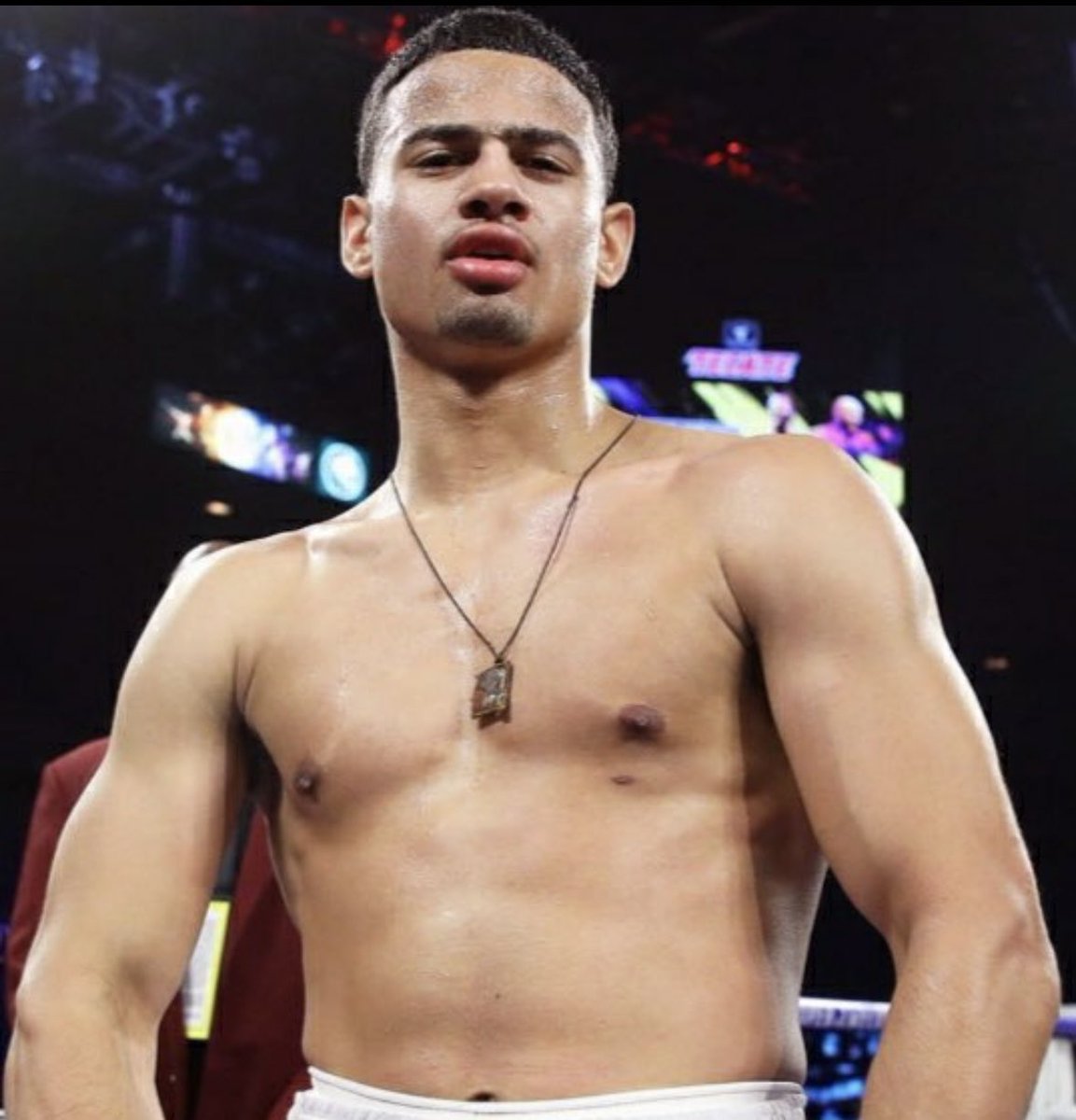 ملاكمة 🎖🥊 tweet media