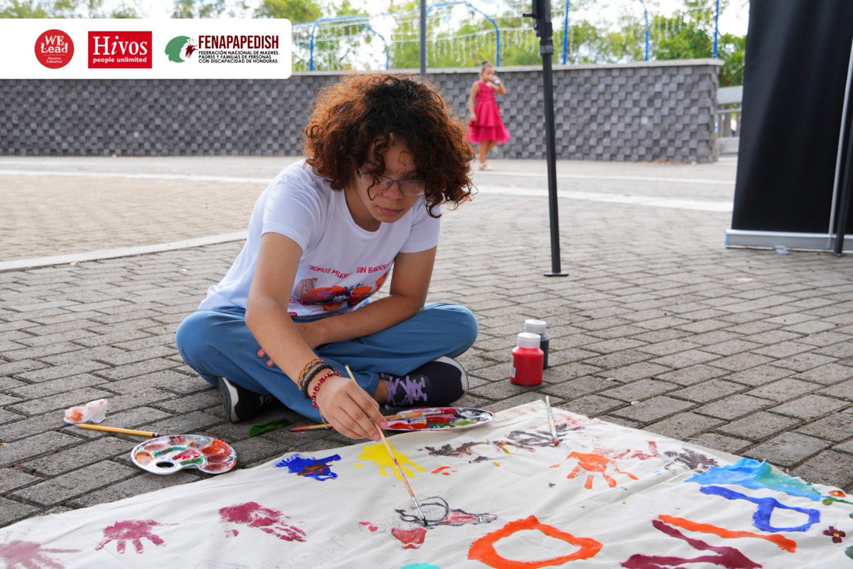 FENAPAPEDISHN's tweet photo. 🥳Hoy celebramos en grande con la familia de FENAPAPEDISH. 🤩

👨🏾‍🦽👩‍🦯En el marco del Día Internacional de las Personas con Discapacidad realizamos muchos juegos, premios y actividades de pintura para los niños, niñas, jóvenes y padres que son integrantes de la organización. https://t.co/ayPFtOkkNQ