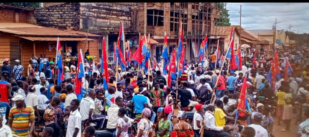 nkosa_lucien's tweet image. #CDER#CODE#SUD-UBANGI
#BUDJALA: C'est le moment Agissons et Bâtissons encore plus #BUDJALA pérennisons et resté toujours de bon côté de l'histoire et Votons tous l'homme qui écrit l'histoire de# BUDJALA le N°:1️⃣1️⃣3️⃣✅ SEM JL BUSSA TONGBA.@choixdupeupl @DeniseNyakeru @JeanlucienB