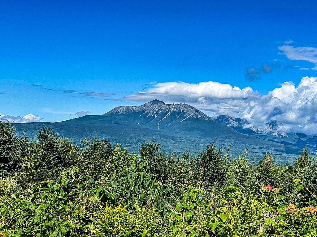 Join my friend & I on our trip to Katahdin Woods & Waters National Monument in Maine! And plan your own visit too! aspenstracks.com/beautiful-kata… #KatahdinWoodsandWaters #Katahdin #Maine #nationalpark #nationalmonument #NationalParkGeek #travelblogger #MonumentsForAll #ParkChat