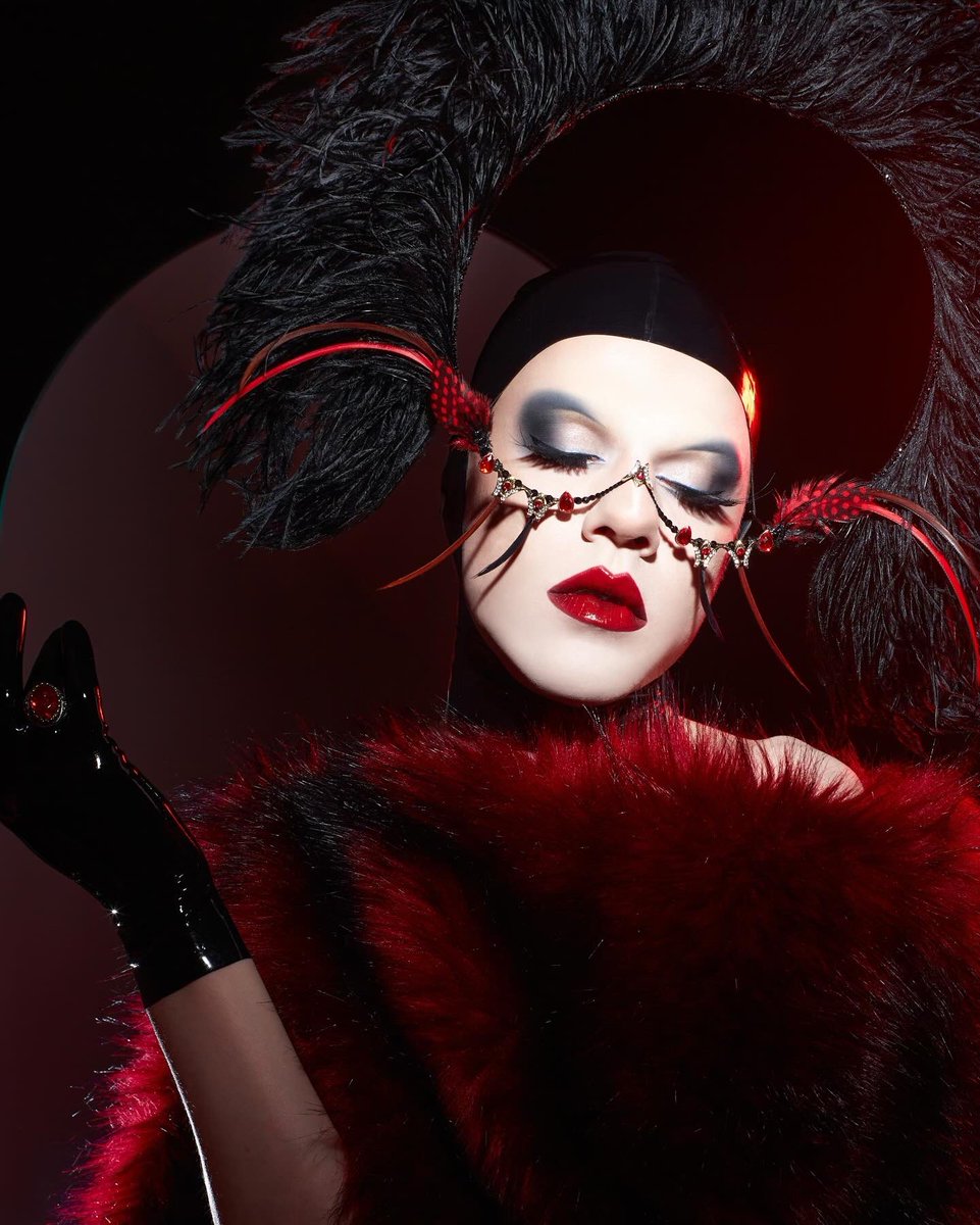 Feeling fancy in my custom feathered eyewear– because why blend in when you were born to stand out? 💫    

📸: <a href="/EricMagnussen/">Eric Magnussen</a> 

Polaroids available for order at ericrichardmagnussen.com!