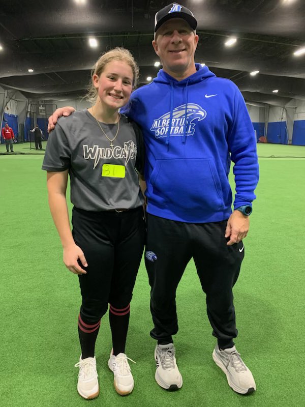Amazing Sunday evening at <a href="/NightmaresRG/">RG Lady Nightmares</a> Camp!! Got to meet a lot of great players and coaches!! Heard amazing feedback from coaches!! Got an amazing photo with <a href="/CoachLouAMC_SB/">Lou Bunosso</a> 🥎🥎