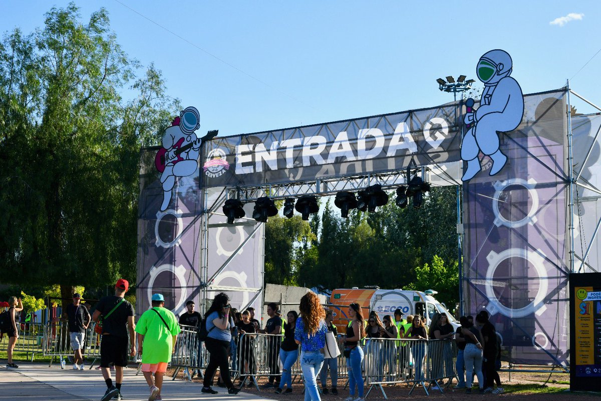 Domingo de #FiestaCervezaGC. Seguí la transmisión en vivo desde 👉🏻 youtu.be/dHwGLX_F9xk