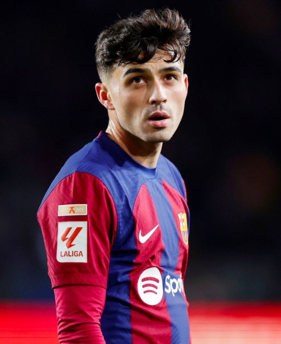 MessiahYaniss16's tweet photo. Pedri est meilleur que Bellingham mais comme il ne marque pas, personne ne parle de ses performances. https://t.co/0HIsgPouru
