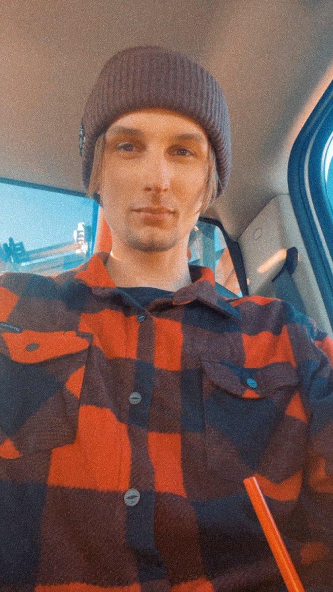 𝕾𝖑𝖆𝖉𝖉𝖔𝖓🐈‍⬛ tweet media