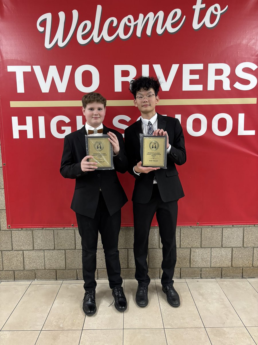 eriklwalker's tweet photo. Shout out to Leon Yang and Clark Hazard for setting a Fairmont record for Novice Achievement: top 4 Novice teams at the Minnesota State Classic Debate Tournament! #fmtcards #fmtdebate https://t.co/UlCRDCPhZR