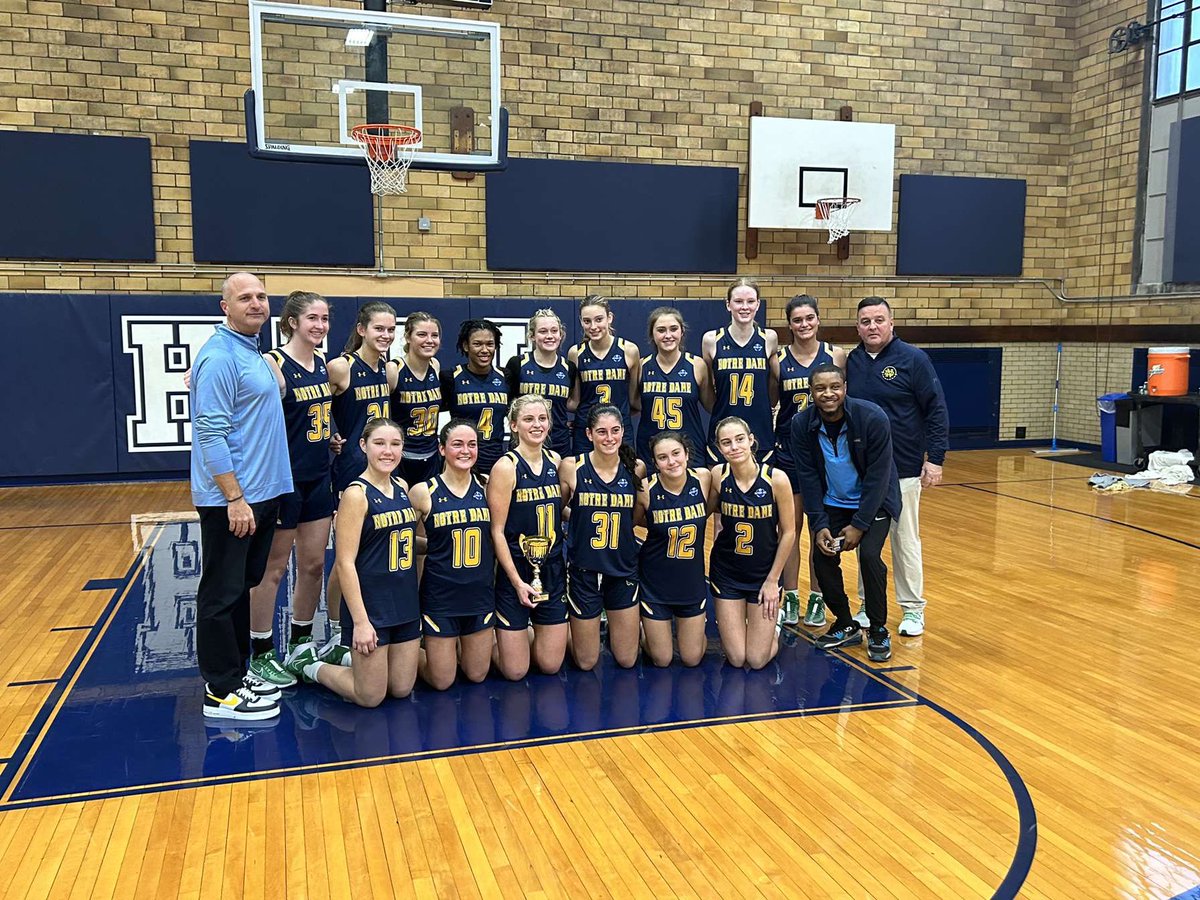 Great weekend going 3-0 and bringing home the chip! Thank you <a href="/HillGBasketball/">Hill Girls Basketball</a> for hosting a great tournament! #GOIRISH☘️#FAMILY