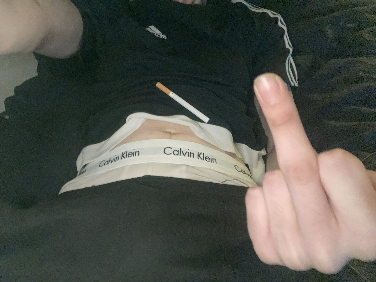 ethan_findom75's tweet photo. Viens te laisser aller à ma puissance … plus tu file de la thune, je te vois te lâcher plus je kiff 🐺😏💰💰
#cashmaster #cashpig #moneyslave #findom https://t.co/FRCkD9Zt0y