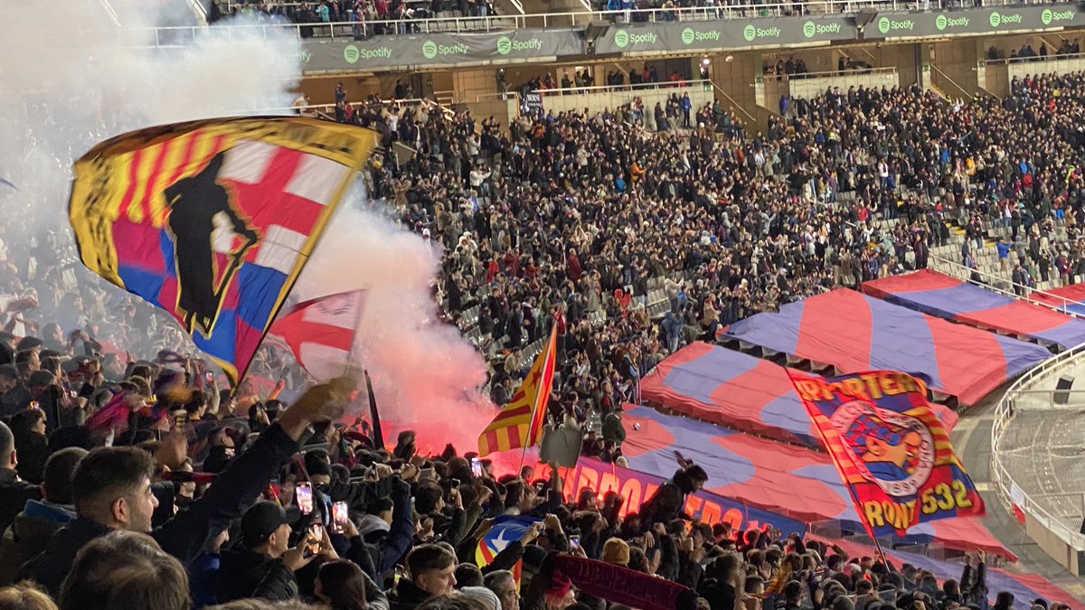 travesseracult's tweet photo. 🧨📢 SOM-HI BARÇA!!!!!🔴🔵
#fcb #golnord #fcbsupporters #gradadanimacio https://t.co/fCRHiKOpAB