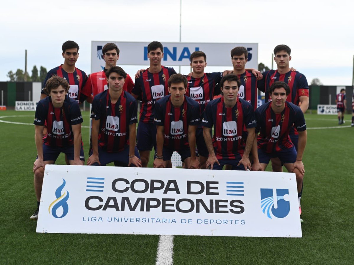 Stoian_Cristoff's tweet photo. ¡La #CopaDeCampeones SUB 20 es para @OBC_Futbol! 🦁

Luego de igualar en los 90 minutos, venció por penales a Numa Turcatti y suma un nuevo título.

🏆 2023: Copa de Campeones 
🏆 2023: Divisional A
🏆 2022: Divisional A

📸 @LUD_Oficial https://t.co/tnU7PAdk8Y