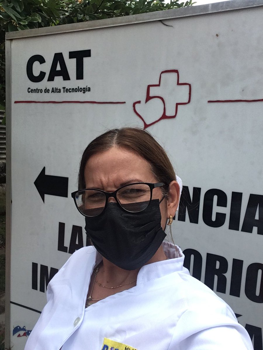 La más noble de las profesiones,solo el que es capaz de sentir el dolor ajeno como suyo,es merecedor del honor de ser médico #CubaCoopera
#CubaPorLaVida
#CubaPorLaSalud 
<a href="/CatGuaicaipuro1/">Cat Guaicaipuro1</a> 
<a href="/Cdi_gilberto/">CDI Gilberto Rodríguez</a>
@Eam12V <a href="/yoandi1658348/">yoandi</a> 
<a href="/MaylenSelles/">Maylen Garcia Selles</a> 

E
