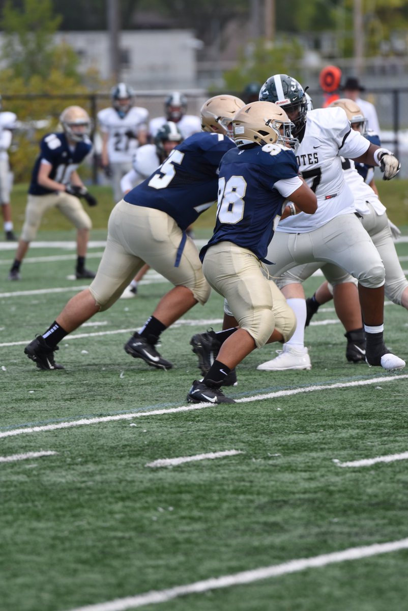 _danielokeke's tweet photo. Here are my 2023 highlights: 

- Notre Dame High school 
- Calgary, AB
- Jersey #98 

https://t.co/IEAnFDZrFh https://t.co/UvaEMdPJyI