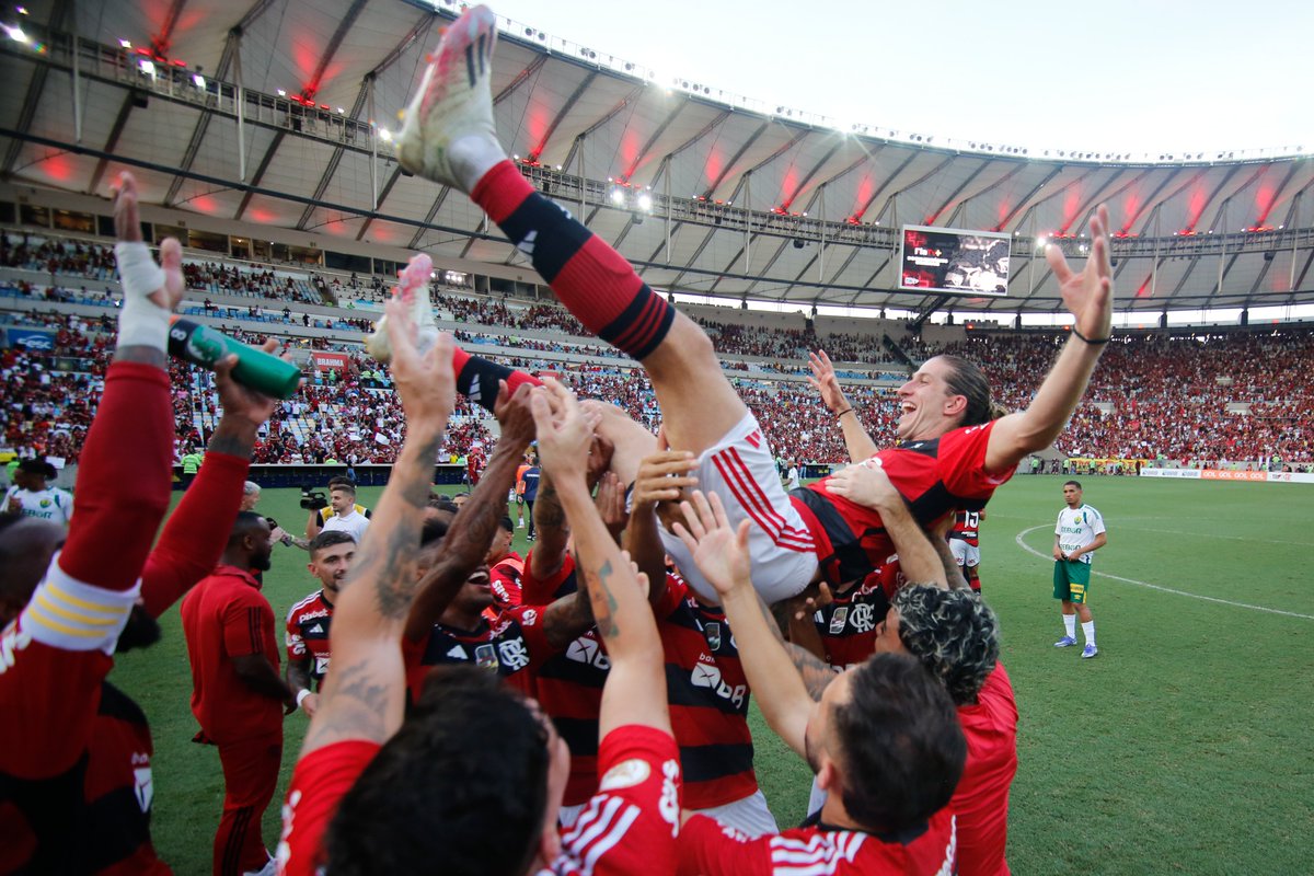 Flamengo's tweet photo. Quero chorar o seu choro
Quero sorrir seu sorriso
VALEU POR VOCÊS EXISTIREM, @RCaio03 E @filipeluis! ❤🖤❤🖤❤🖤

📸 Gilvan de Souza / CRF
#VamosFlamengo #CRF https://t.co/ypvddqdSWg