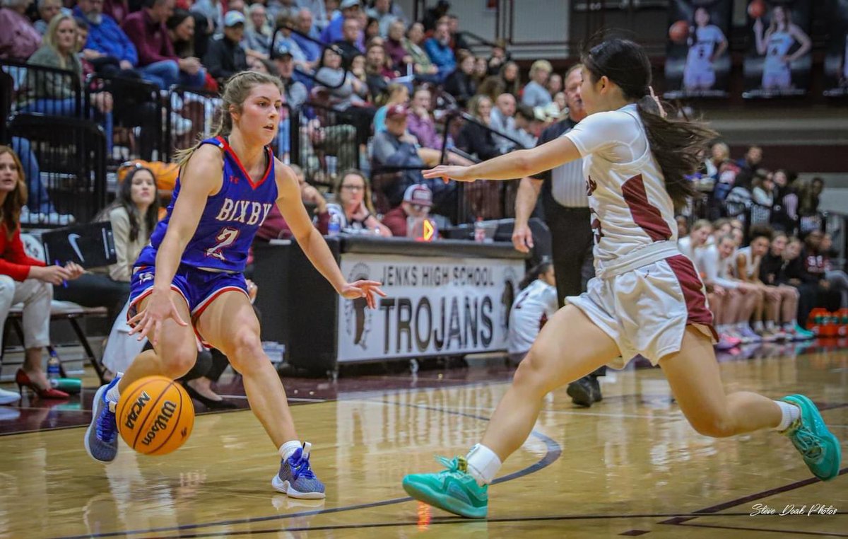 hallie_jewell_'s tweet image. Great win against Jenks last night to start off the season! So proud of my team!!🫶🏼 @BixbyBasketball @HomeofSpartans #BixbySpartans