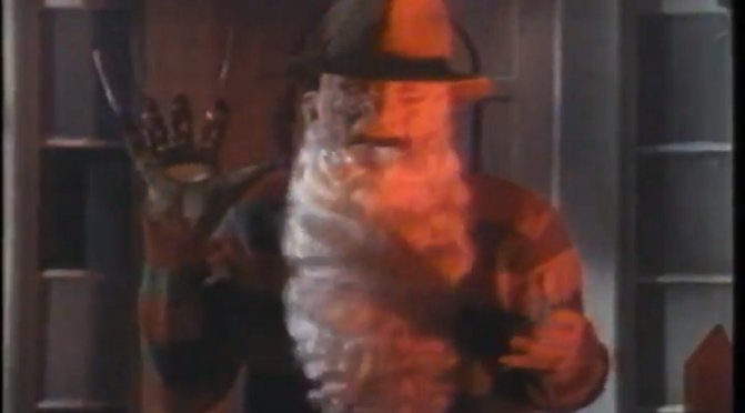 HorrorCon2013's tweet image. He sees you when you're sleeping
He knows when you're awake... Robert Englund dressed as Freddy Krueger wearing a Santa beard  for a VHS Christmas promo for,  A Nightmare On Elm Street 4: The Dream Master (1988) Check it out via  YouTube: youtu.be/0gxQRM3y1Hw?si…