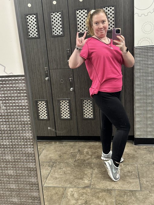 Pictures After Workout https://t.co/fLcqbUixDQ<a href="/tag/newprofilepic"class="tags"><span>#newprofilepic</span></a>