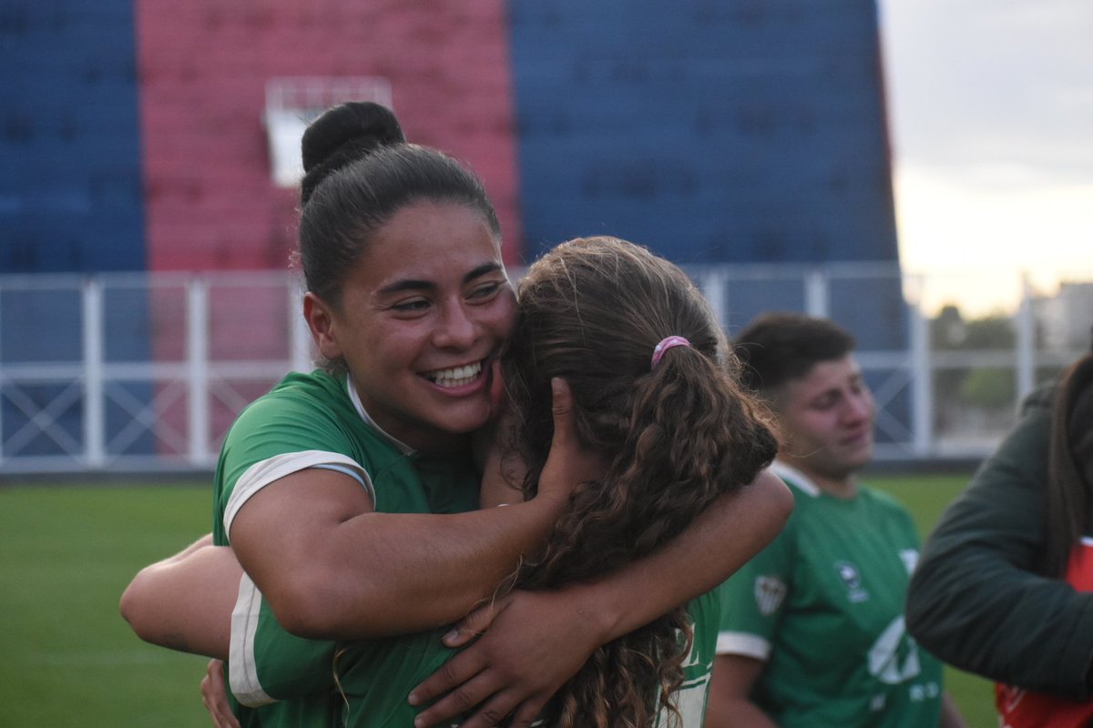 FerroFemenino's tweet photo. ¡¡𝘼 𝙎𝙀𝙈𝙄𝙁𝙄𝙉𝘼𝙇𝙀𝙎!! 🔥

Con gol de Alicia Zaracho, #Ferro derrotó 1-0 a San Lorenzo en condición de visitante y sacó pasaje a las semifinales de la #CopaYPF 🏆

🔜 Boca Juniors

#VivíFerro 💚
#VamosVerdolagas 🇳🇬 https://t.co/Y3krNM6irg
