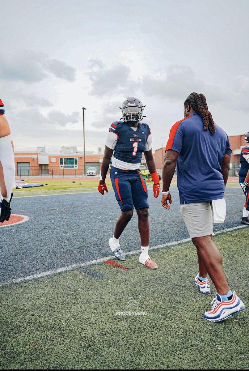 Lavish (@livinlavishfred) on Twitter photo Quincy Ehuman 6’5 230 lbs Defensive Weapon
All-District Defensive End
All-Region Defensive End
All-District Defensive All Purpose
2nd Team All Region Defensive All Purpose
Film: hudl.com/video/3/156228…
Flim: hudl.com/video/3/156228…
<a href="/CoachP_eterson/">Coach P 🍎🏈📚🎓CoachesHelpingCoaches</a> <a href="/andrejones1185/">Coach Andre Jones</a> <a href="/GJrWorth/">Gary Wortham Jr</a> Quincy Ehuman 6’5 230 lbs Defensive Weapon
All-District Defensive End
All-Region Defensive End
All-District Defensive All Purpose
2nd Team All Region Defensive All Purpose
Film: hudl.com/video/3/156228…
Flim: hudl.com/video/3/156228…
<a href="/CoachP_eterson/">Coach P 🍎🏈📚🎓CoachesHelpingCoaches</a> <a href="/andrejones1185/">Coach Andre Jones</a> <a href="/GJrWorth/">Gary Wortham Jr</a>