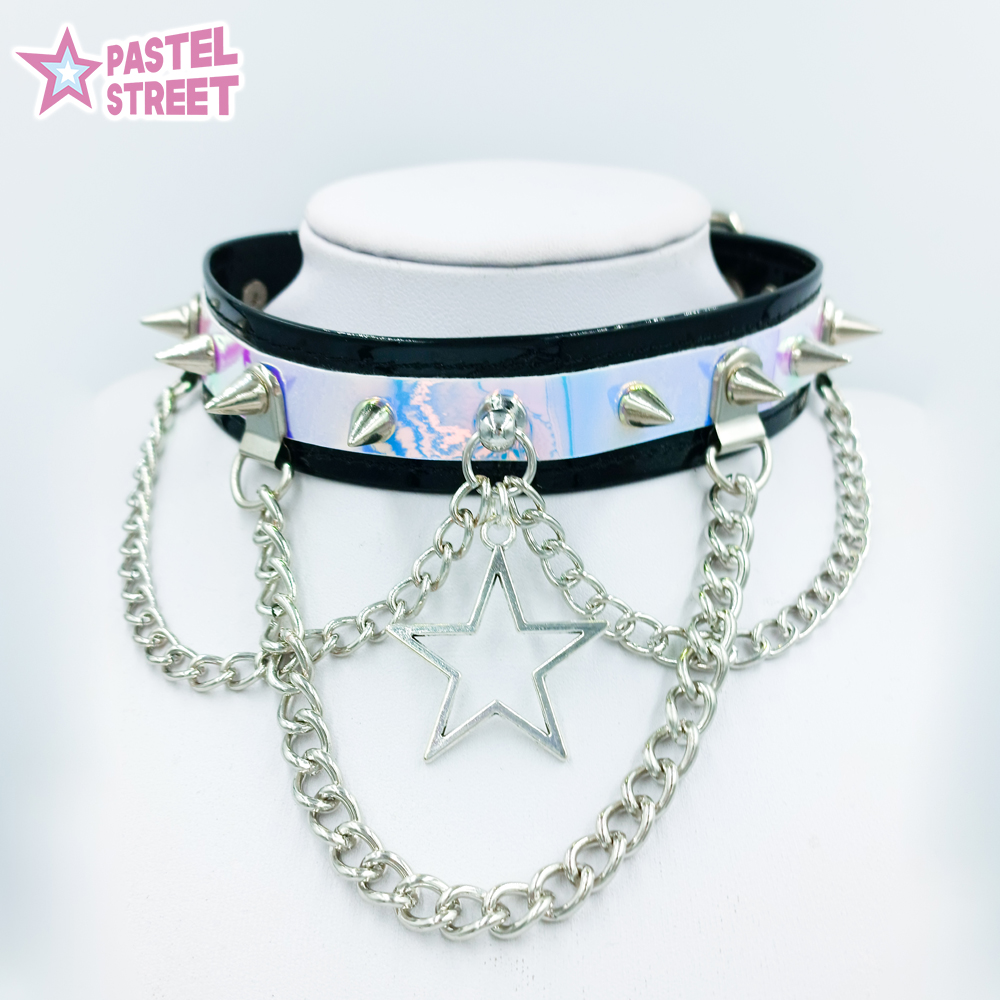 Pastel_Street's tweet photo. NEW Starry Spikes Choker! ദ്ദി ˉ͈̀꒳ˉ͈́ )✧˖°.

Never be unnoticed with this holographic choker full of details!!

NOW available at https://t.co/Ealn4EZuIR! [$30 USD / $25.000 CLP]
https://t.co/VDsb4EDhOc

#pastelstreet #kawaiifashion #handmade #handmadeclothing #harajuku #choker https://t.co/ikBjqv83p3
