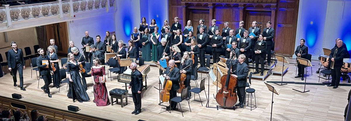 Nicholas Beale (@starcourse) on Twitter photo Inspiring Messiah from <a href="/v8_foundation/">VOCES8 Foundation</a> choir & <a href="/ECOrchestra/">English Chamber Orch</a> conducted by Nicholas Kraemer w <a href="/cbowdensoprano/">Charlotte Bowden</a> @BethHHallett Hugo Hymas & <a href="/TGHambleton/">Tristan Hambleton</a> 👏👏👏 Inspiring Messiah from <a href="/v8_foundation/">VOCES8 Foundation</a> choir & <a href="/ECOrchestra/">English Chamber Orch</a> conducted by Nicholas Kraemer w <a href="/cbowdensoprano/">Charlotte Bowden</a> @BethHHallett Hugo Hymas & <a href="/TGHambleton/">Tristan Hambleton</a> 👏👏👏