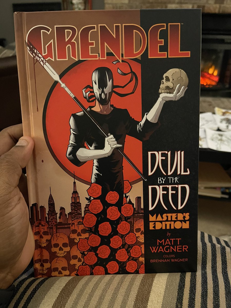 rosegrendel's tweet image. Thank you @MattWagnerComic @DarkHorseComics  for this incredible retelling of a classic., ;-) #grendelcomics #comicbookcollection