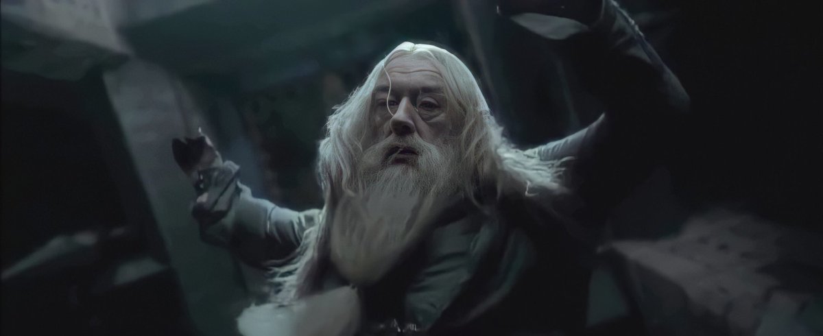 japrilLaliter's tweet photo. "Severus , ti prego" 

In questa richiesta c'è un accordo che solo loro due conoscono ..hanno salvato due ragazzi da un destino orribile 💔
#HarryPotter https://t.co/KJbJLH8W6L
