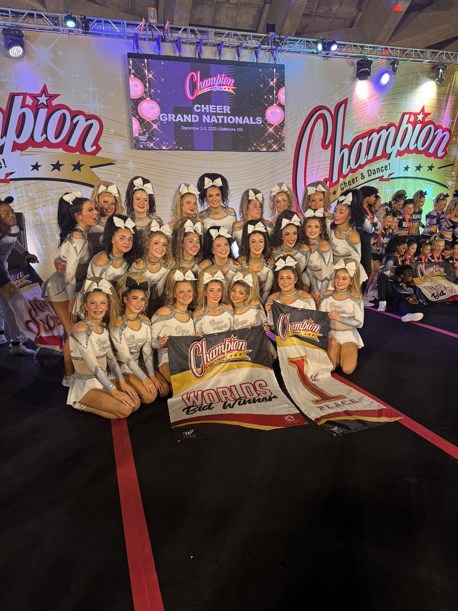 S_JerseyAllDay's tweet photo. Snow Angels with FIRST PLACE and an AT LARGE BID to Worlds 🌎 We are so beyond proud of this group! ❄️😇 This is just the beginning! 🫶🏼
#atlargebid #sjsjerseysbest #allstarcheer #worlds #snowangels https://t.co/qDH3mRbJcA