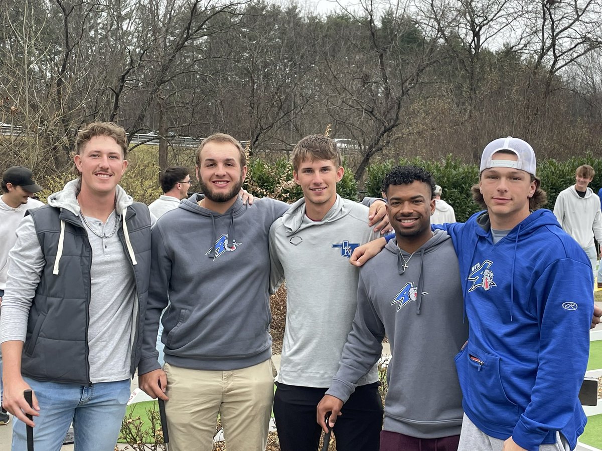 UNCAvlBaseball's tweet photo. Fun time at our end of semester holiday party at Salt Face Mule! Great lunch and round of mini golf with the team!

#ALLinAVL #TTS https://t.co/FGzS7K7REp