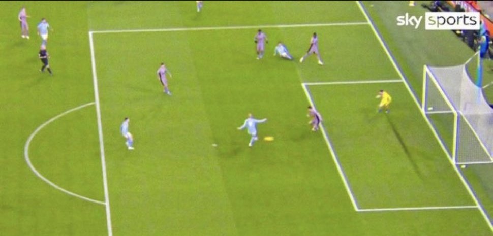 Simon Carter tweet media