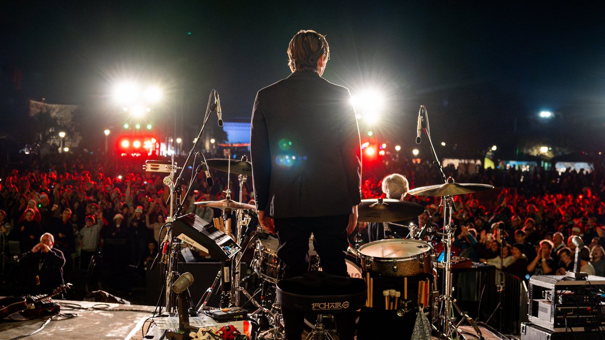 Switchfoot tweet media