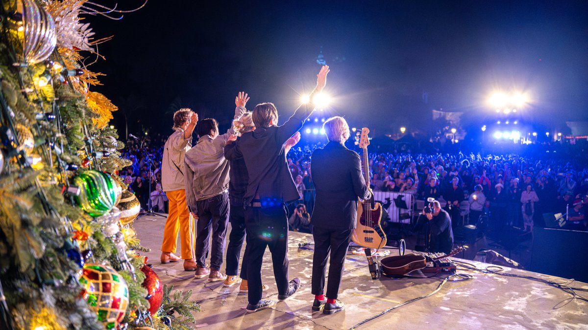 Switchfoot tweet media