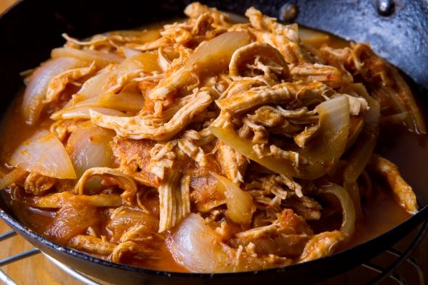 TheCookingGuru's tweet photo. Try this delicious #InstantPot Mexican Chicken Tinga recipe for a flavorful meal in no time! It's easy to make and packed with authentic Mexican flavors. #MexicanFood #ChickenTinga
https://t.co/pBUkA7aUpu https://t.co/2P3igcgUVL