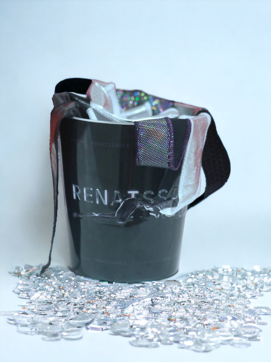anonymousplugs's tweet photo. #RenaissanceAFilmByBeyonce  TURNED MY BUCKET INTO A Durag Pack 🐝🫶👽@parkwood https://t.co/fVtuvs1bAQ