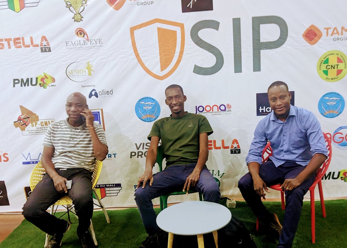 auguste27503544's tweet photo. Salon International sur la Prévention des Risques, la Sûreté, la Sécurité, et la Défense du pays (SIP) à Bamako au CICB. Ne manquez pas la conférence inaugurale, les halls d'expositions, les tables rondes et les rencontres B TO B. #Joona #SIP #koglweefo #innovatehub #saagga https://t.co/Hx6bu5Wdta