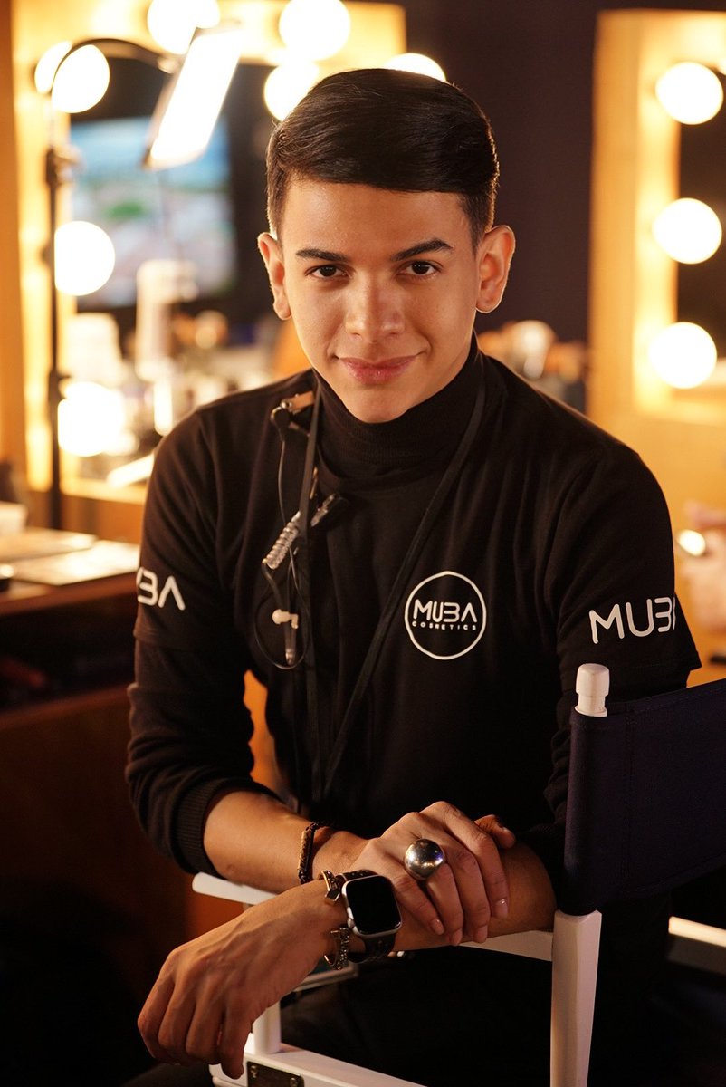 oskarovskyboyer's tweet photo. Self Portrait @mubacosmetics ❤️

#OskarovskyBoyer #mubacosmetics #72ndMissUniverse https://t.co/cIYQpshj5K