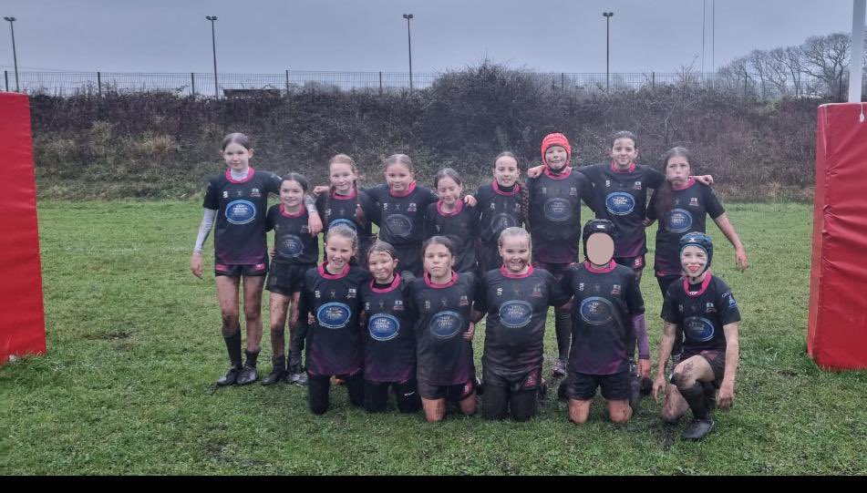 Fe wnaeth ein tîm Dan 12 rhoi mlaen perfformiad dda yn erbyn y Teifi Timberwolves heddi adre yn Clwb Rygbi Penygroes. Hoffwn Diolch i’r Teifi Timberwolves am eu sbortsmonaeth, eu hagwedd a’u hymddygiad tuag at y merched a’r gêm heddiw a’r penwythnos diwethaf!