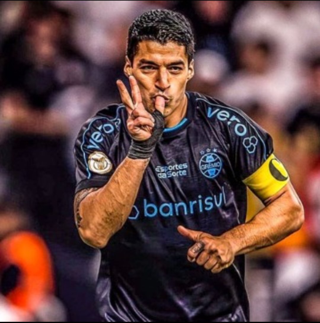 MaikonMadeira's tweet photo. #Brasileirão
#noSportv
@Gremio vs. @VascodaGama 
#GraciasSuárez
#eDálePistolero 🇪🇪
@LuisSuarez9 https://t.co/EFpZBZvVh9