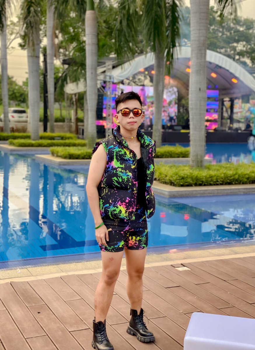 nyl_pits's tweet photo. The best Year End Party! 🎉
Thank you sa Best Dressed Award ❤️
#OP360
#WeareOP360 https://t.co/GB0ZKF3hRW