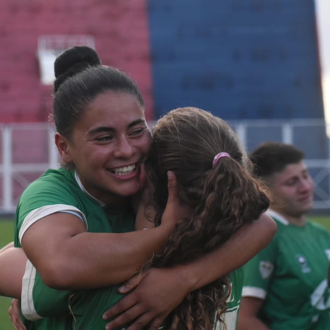FerroOficial's tweet photo. ¡TRIUNFO Y SEMIFINALES PARA @FerroFemenino! ⚽️🔥

Con gol de Alicia Zaracho, derrotaron a San Lorenzo por 1 a 0 de visitantes y jugarán la semifinal de la #CopaYPF. 🏆

El miércoles enfrentarán a Boca en Casa Amarilla. 💪🏼

¡Vamos Ferro! ¡Vamos las pibas! 🙌🏼

#VivíFerro 💚 https://t.co/sRo9LoC6xK