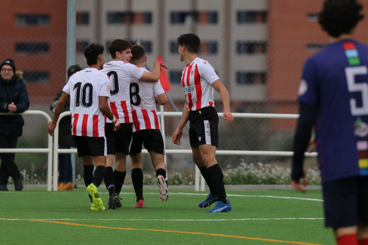 CanteraUDLog's tweet photo. 🤞 ¡Seguimos soñando!

Pd: ejem, @UDLogrones... 😝

#CanteraUDLog https://t.co/C1WL33ymyQ