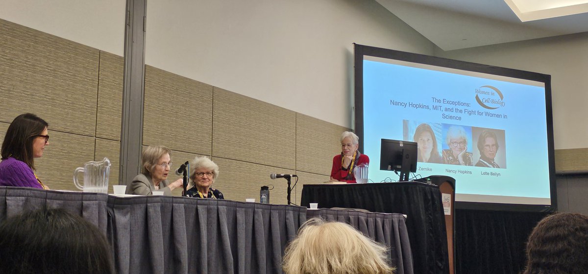 Maria_Narozna's tweet photo. Grateful for the opportunity to present our stem cell research during the #cellbio2023 conference.
It was inspiring to meet Prof. Nancy Hopkins, who fought for the rights of all women in science 💙
#womeninscience #ASCB https://t.co/FBdP19oRo3