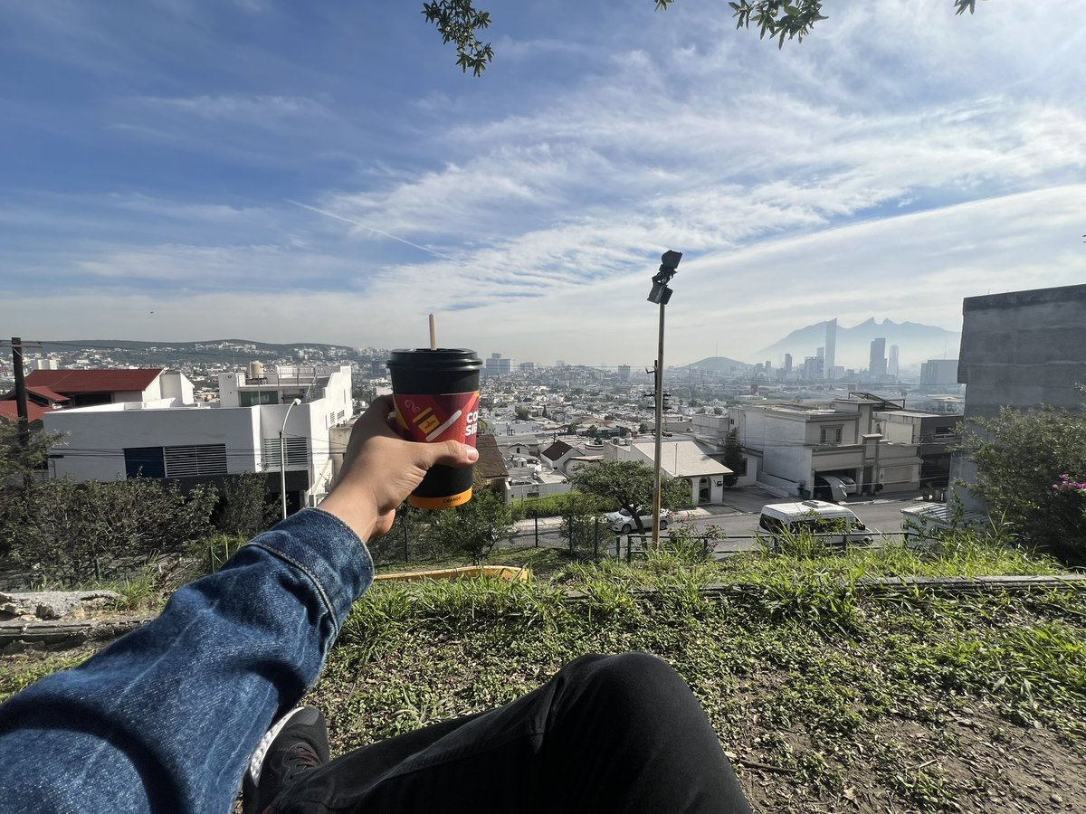 bboy_richi's tweet photo. Nada como recordar viejas vistas de la ciudad 🏙️ ⛰️ #mty https://t.co/SwZuGSaqyZ