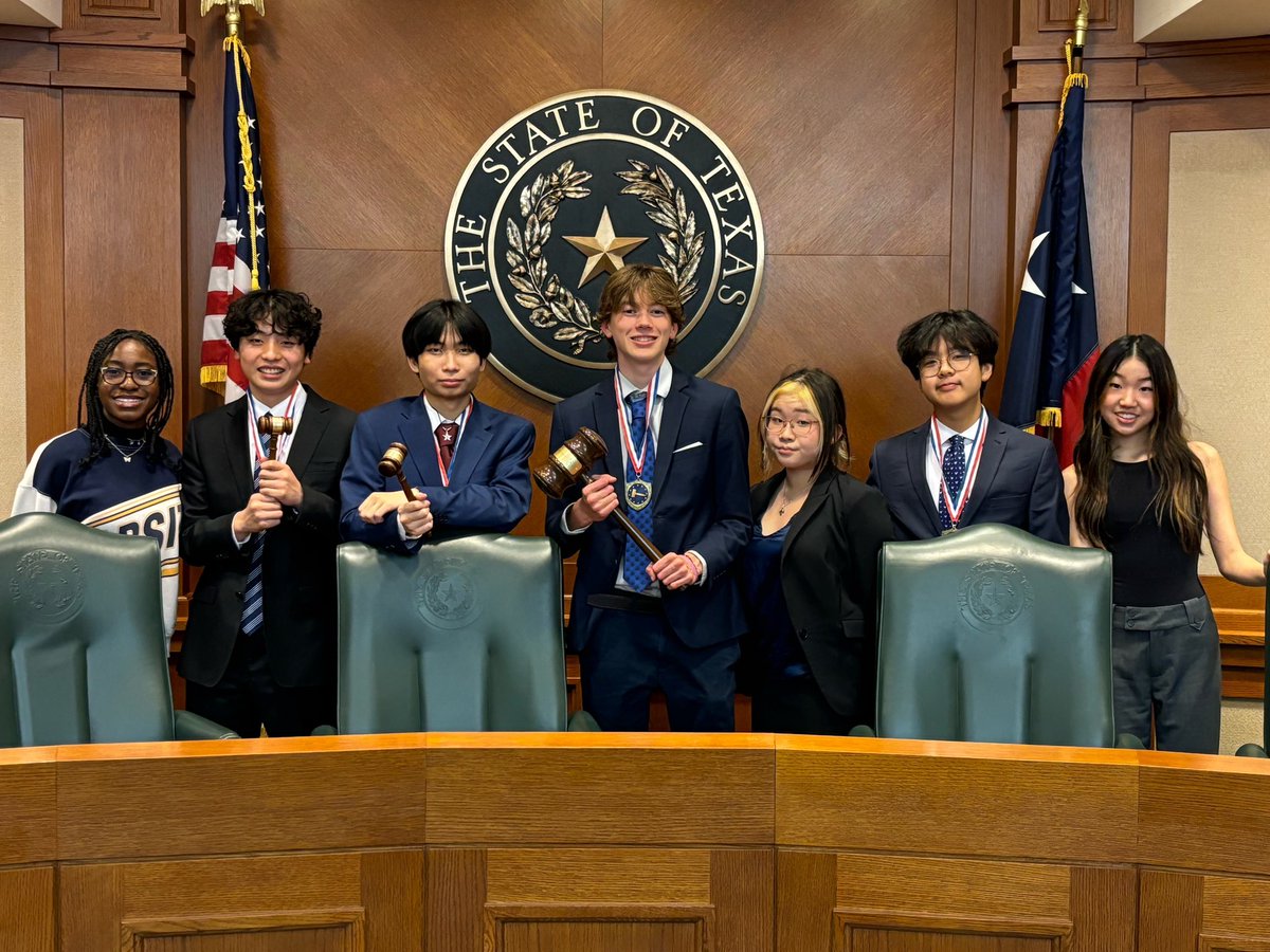 ConsolHS's tweet photo. Impressive, just impressive! Congrats to each of you! Your hard work is paying off! 🐅 🐾 #TigerPride #SuccessCSISD #ConsolConnection https://t.co/ceernIoFTp