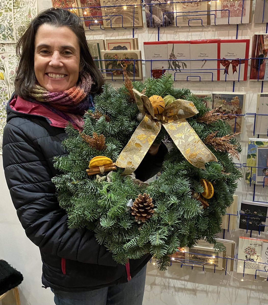 Old friends and new friends made some bee-ootiful wreaths this evening here at Blue Door. Nice work, ladies. #doorwreath #christmaswreathworkshop #wreathmakingworkshop #makeyourownwreath #creativechristmas #christmaswreath #christmas2023 #naturalchristmas